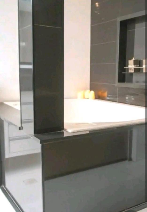 Appartement Apart Luxo No Centro Com Hidromassagem à Curitiba Extérieur photo